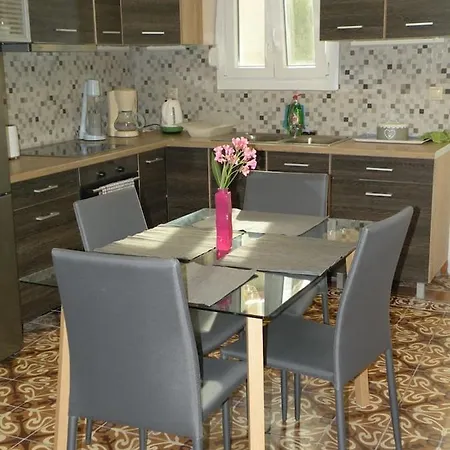 Gardino Villa *